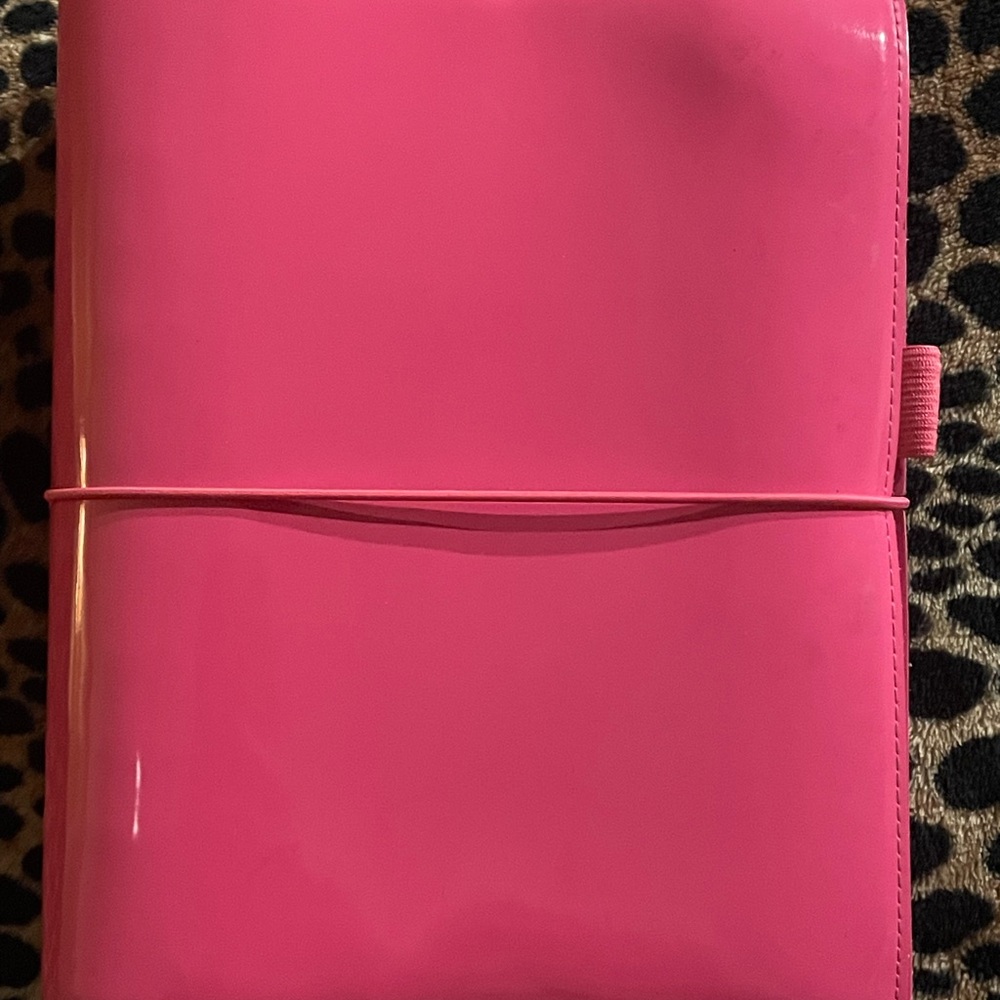 Filofax A5 Domino Patent Hot Pink